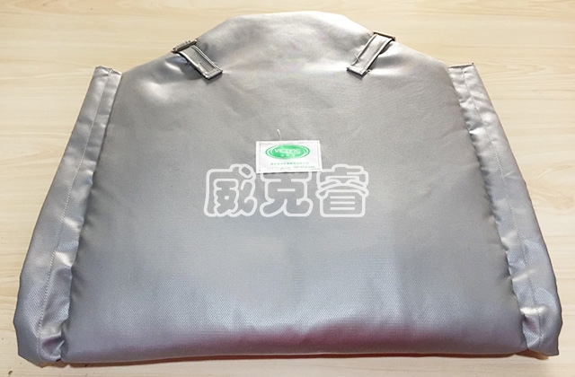 Room temperature energy-saving shell